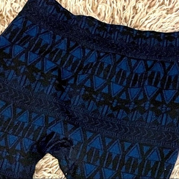 Forever 21 fleece leggings - Picture 3 of 3